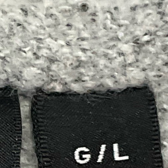 3/$25 Icone sweater size Large - Picture 5 of 7